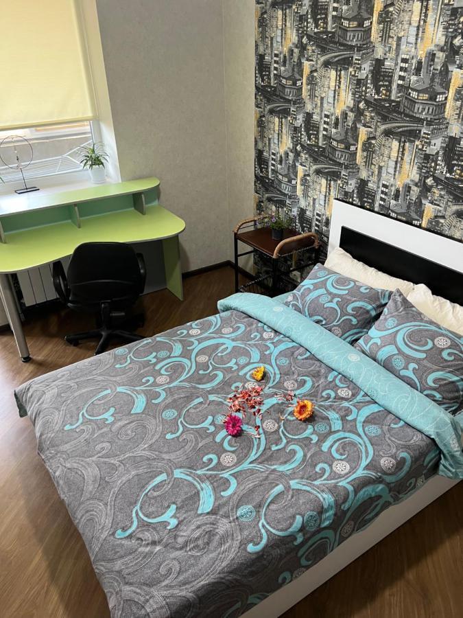 Vip Апартаменти Центр Riwne Exterior foto