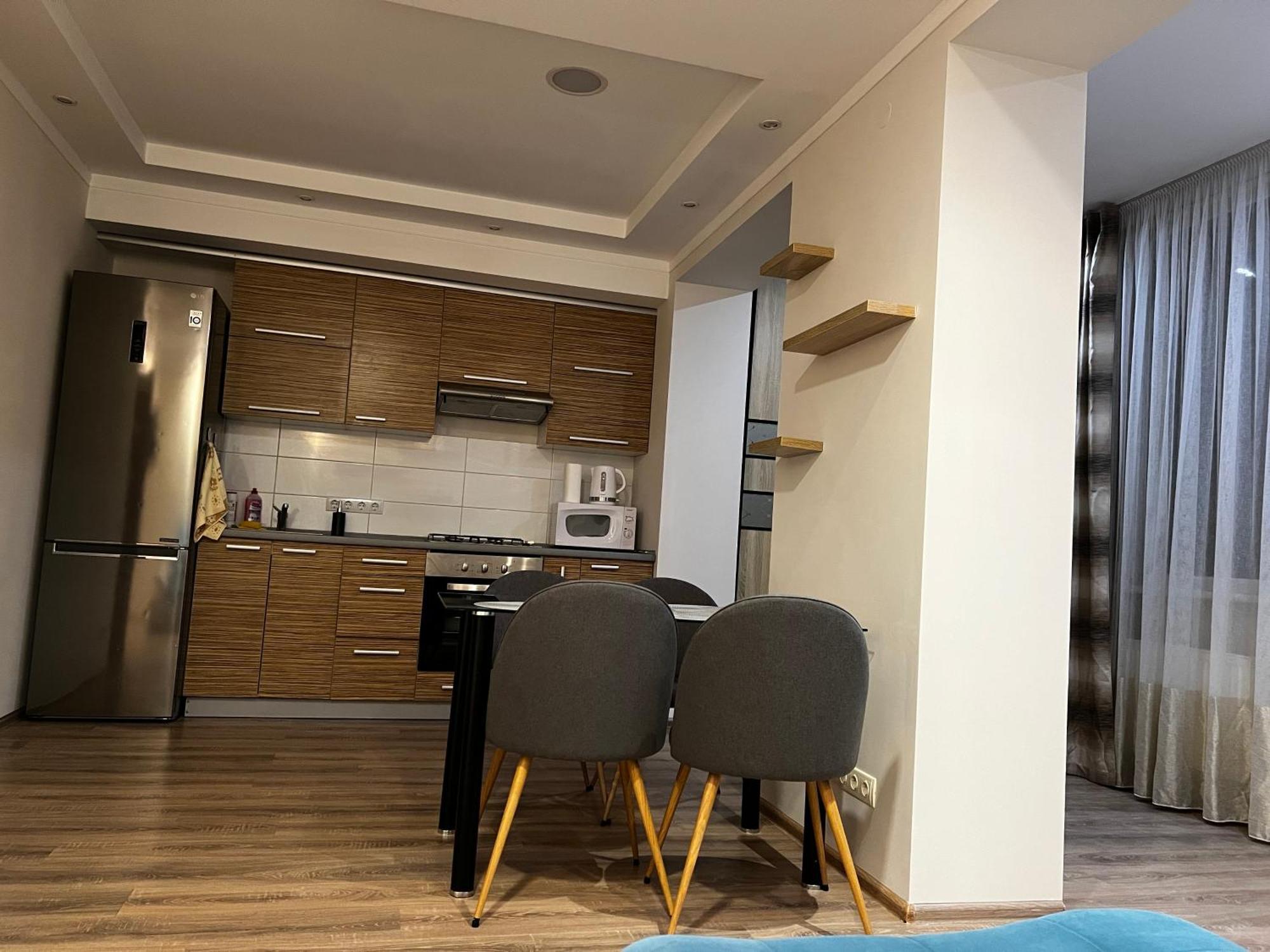Vip Апартаменти Центр Riwne Exterior foto