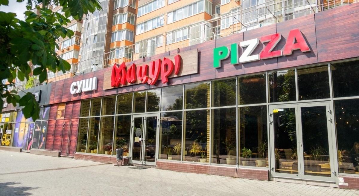 Vip Апартаменти Центр Riwne Exterior foto